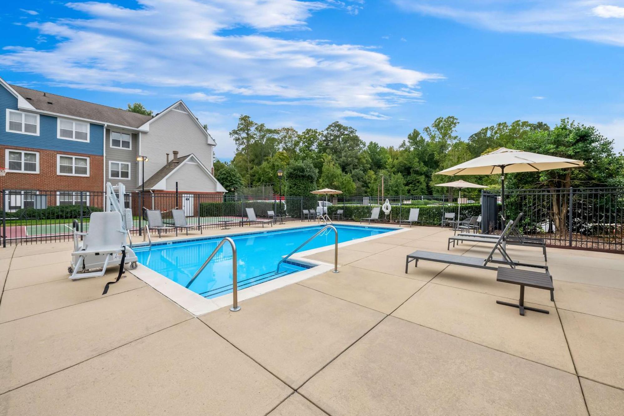 Sonesta Es Suites Raleigh Cary Exterior photo
