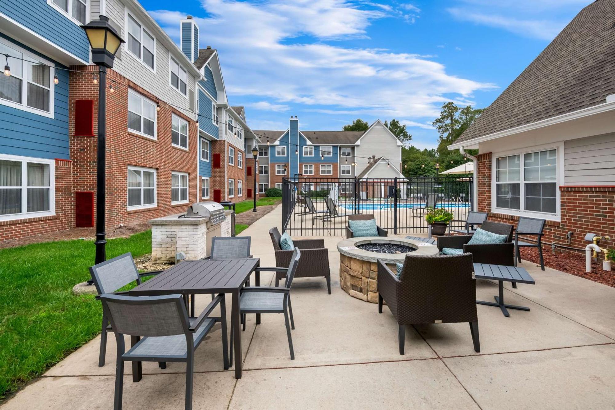Sonesta Es Suites Raleigh Cary Exterior photo